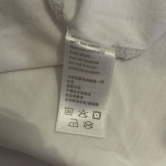 Apple Exclusive Employee Park Cupertino Campus Store Rainbow Prism Tee - Picture 4 of 6